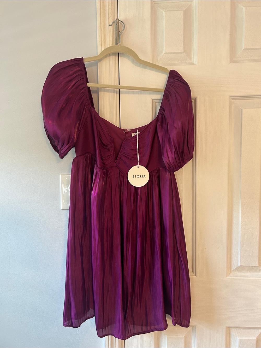 Storia Plum Puff Sleeve Mini Dress